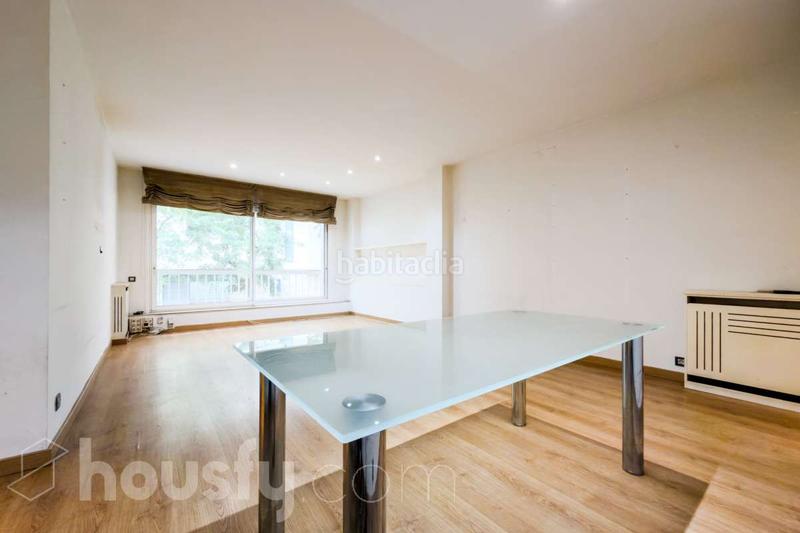 Foto 99cac3fe-df15-43d0-8c43-147affa68bbc. Appartement dans carrer del cardenal vives i tutó . dans Barcelona