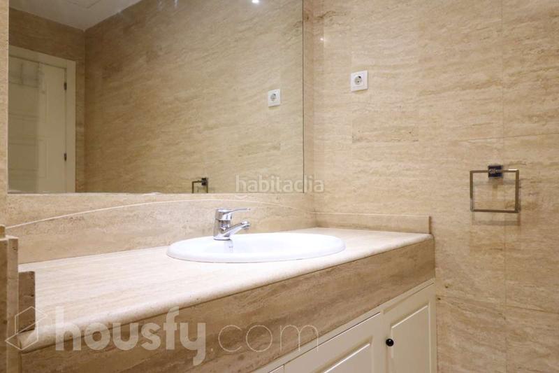 Foto 6a2be05e-091f-4e9d-847f-c1eaba7b85eb. Appartement dans calle del sol . dans Fuente del Berro Madrid