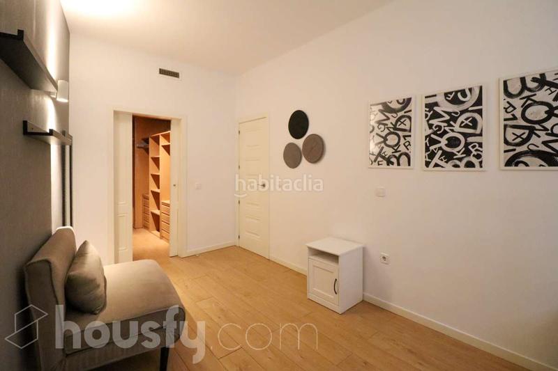 Foto f11c5684-fc4e-4d83-ba3f-777e02dd59f8. Appartement dans calle del sol . dans Fuente del Berro Madrid