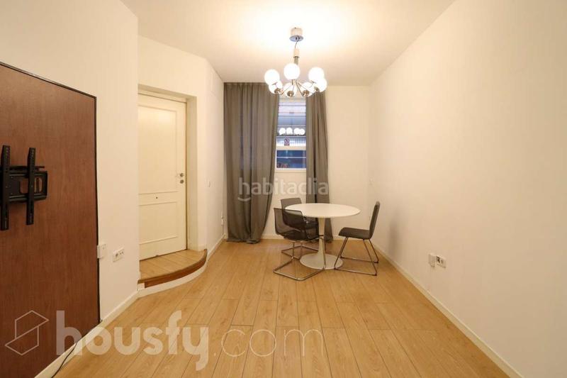 Foto eabb7696-1cdf-498d-a46d-2eb926ada703. Etagenwohnung in calle del sol . in Fuente del Berro Madrid