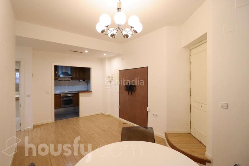 Foto 2a9363b7-8d6d-4060-9120-db493d4cd494. Flat in calle del sol . in Fuente del Berro Madrid