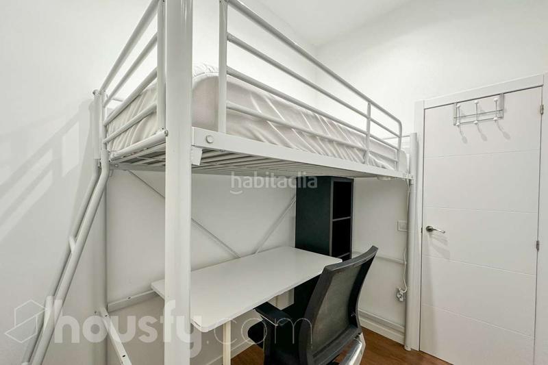 Foto 33de6a59-3f85-45be-86e1-347ad3e1832e. Pis a calle de galileo . a Arapiles Madrid