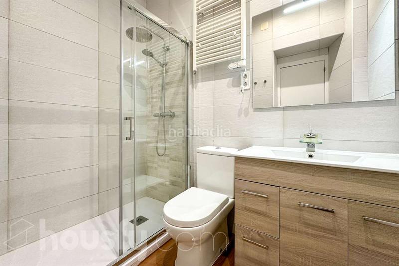 Foto c51eb20b-c75d-48d1-9254-7413f143298e. Piso en calle de galileo . en Arapiles Madrid