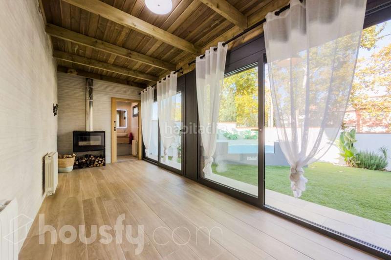 Foto 5f786c47-57f0-46f6-85fa-7c0453d17a77. Casa a schiera in av primavera . in Martinica - Ateneu Cerdanyola del Vallès