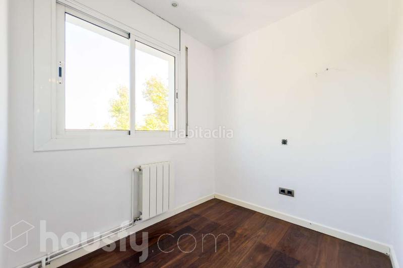 Foto 0446d8a4-a460-4d17-968a-8daba1ded7a2. Casa adosada en av primavera . en Martinica - Ateneu Cerdanyola del Vallès