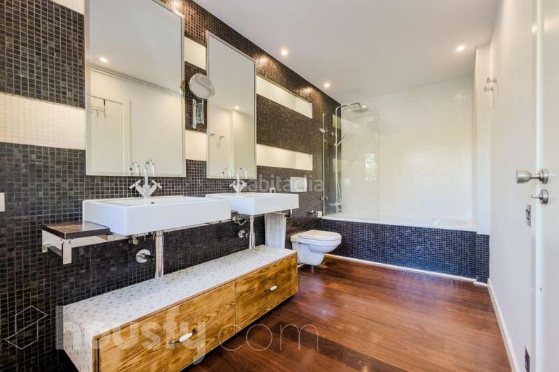 Foto 3ef0eab7-bce5-4970-9b41-64040f39b8e5. Casa adosada en av primavera . en Martinica - Ateneu Cerdanyola del Vallès