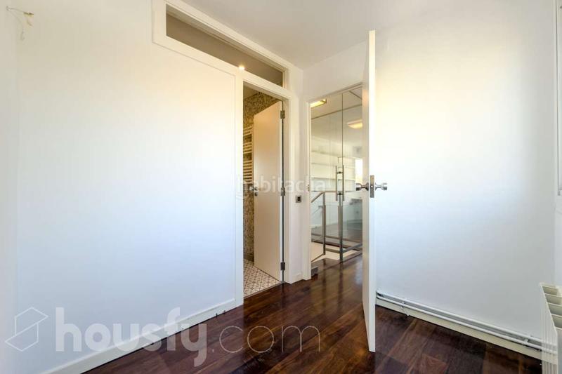 Foto ff9a6e1e-3b7e-4899-8f51-6d21d822539c. Casa adosada en av primavera . en Martinica - Ateneu Cerdanyola del Vallès