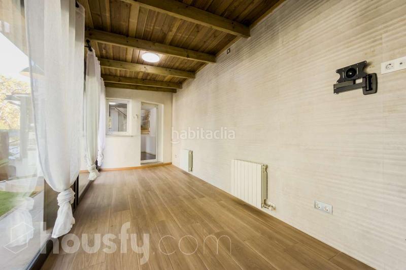 Foto 0ce85d2b-3b5c-4257-a93e-8af85a773359. Reihenhaus in av primavera . in Martinica - Ateneu Cerdanyola del Vallès