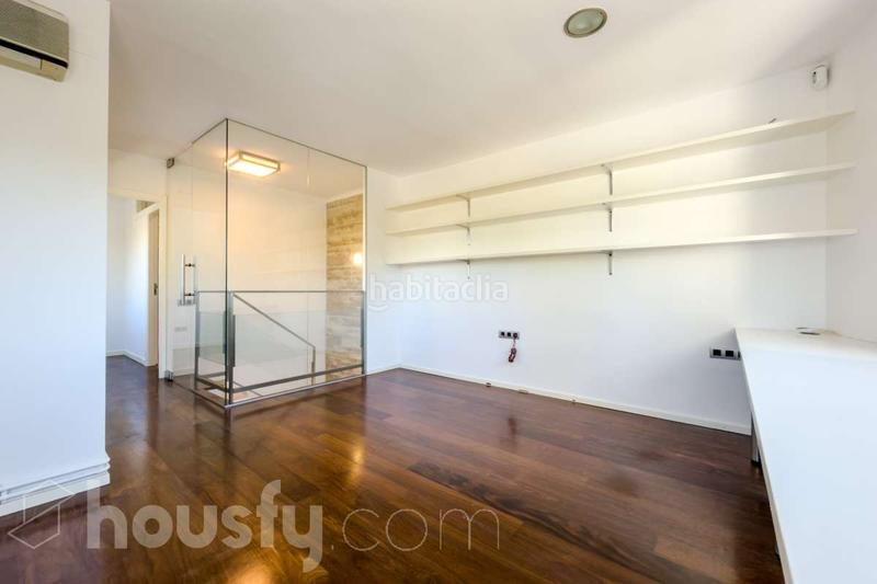 Foto f85045ff-d629-4f57-a9a6-dcab23eded28. Reihenhaus in av primavera . in Martinica - Ateneu Cerdanyola del Vallès