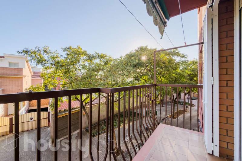 Foto 48953ea9-e3dc-426c-b18f-27d4c82a4735. Appartamento in carrer montevideo . in Llatí Santa Coloma de Gramenet