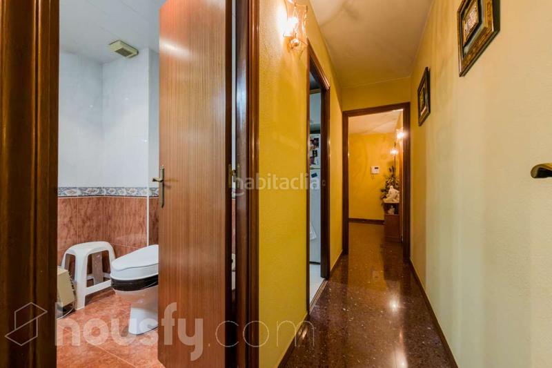 Foto 7f57de0a-e2b7-4b1a-8cd3-f033c7826f1b. Appartement dans carrer montevideo . dans Llatí Santa Coloma de Gramenet
