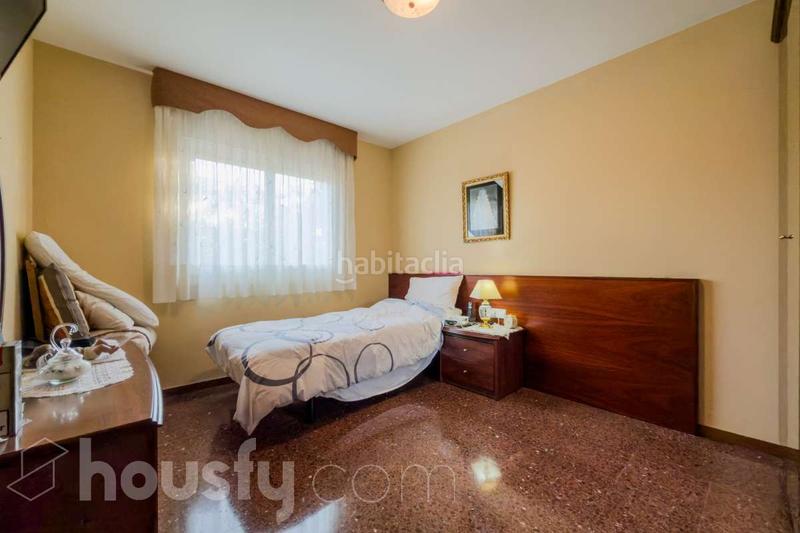 Foto e9adee4b-1968-4fde-9ec3-c748dfae7b13. Etagenwohnung in carrer montevideo . in Llatí Santa Coloma de Gramenet