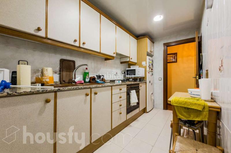 Foto 22975f92-753e-4541-b10f-6405539a3913. Flat in carrer montevideo . in Llatí Santa Coloma de Gramenet