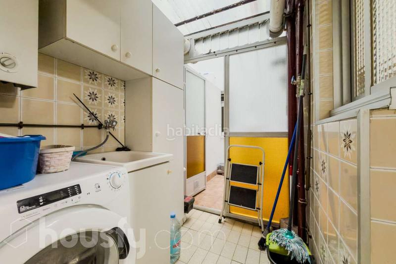 Foto 3f590a86-13f8-4378-b4f5-5aad98607a94. Piso en carrer montevideo . en Llatí Santa Coloma de Gramenet