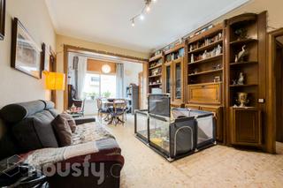 Flat in Carrer de Calvet .