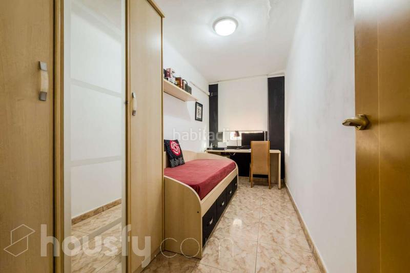 Foto fb17e26c-f98d-43ec-ba57-c49b95f92a67. Appartement dans av santa rosa . dans El Raval Santa Coloma de Gramenet