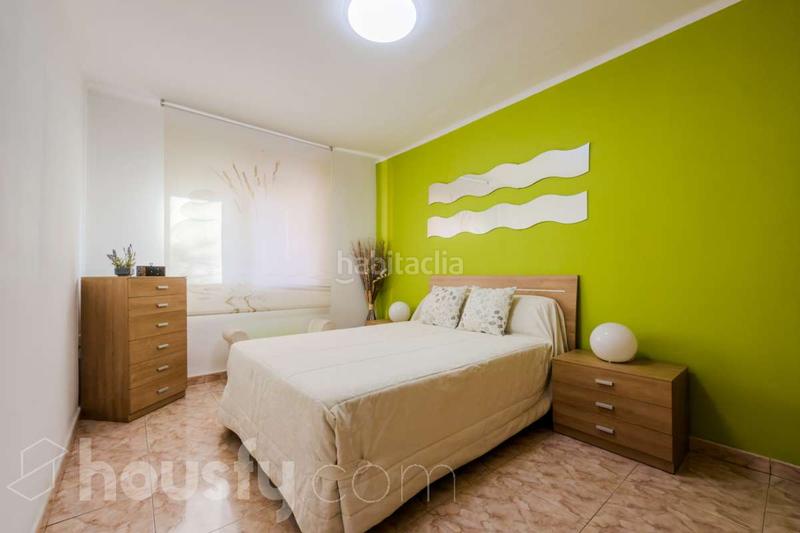 Foto c39f043b-fe00-4408-9f46-e167b85e843d. Flat in av santa rosa . in El Raval Santa Coloma de Gramenet
