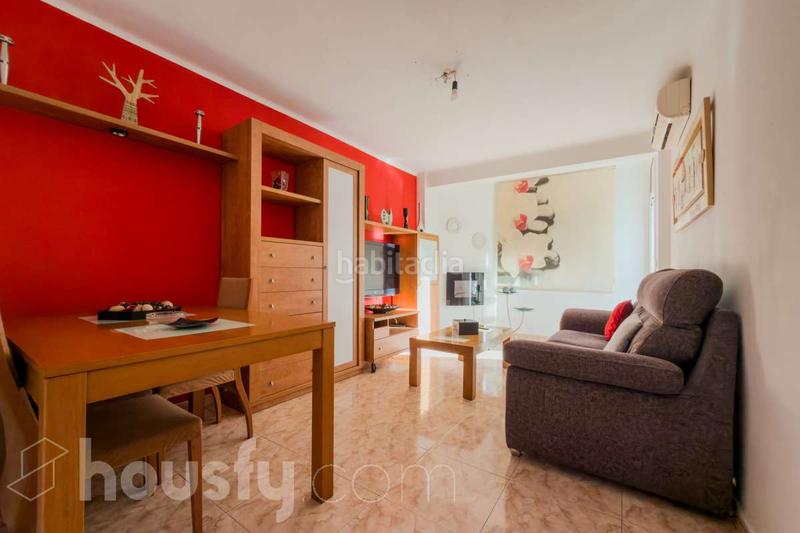 Foto 51782c3c-33b5-4bc9-88e4-958572b2fa40. Piso en av santa rosa . en El Raval Santa Coloma de Gramenet