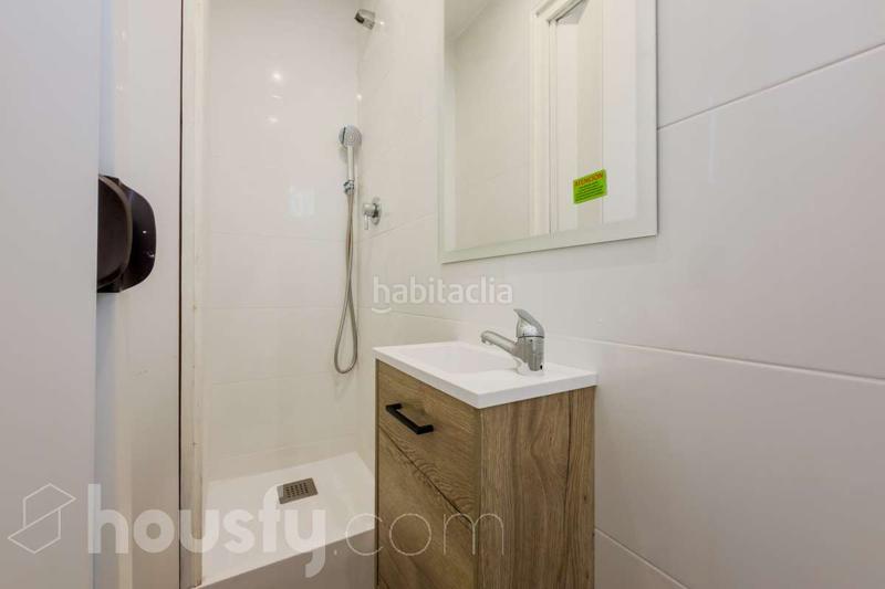 Foto 16ea692f-8771-4251-9efe-4947dc85db12. Piso en carrer de les esquadres . en Sant Josep Hospitalet de Llobregat (L´)