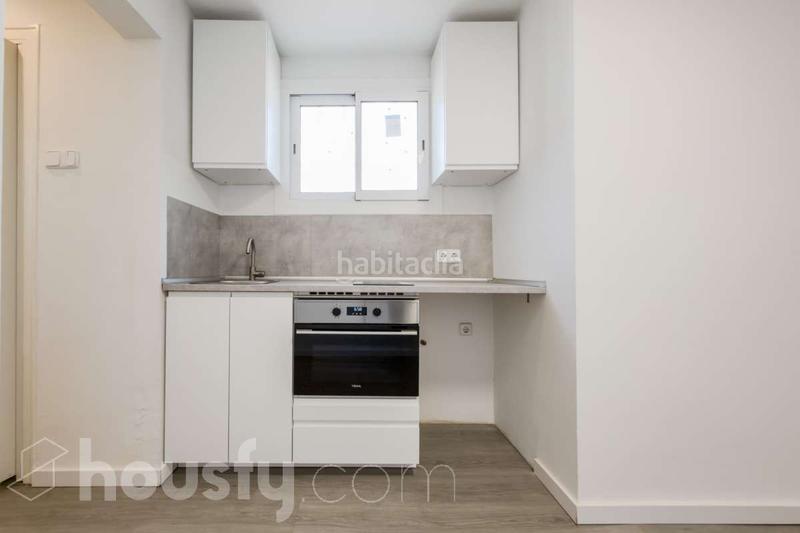 Foto 5e34461b-e7e9-47b3-bbdd-69f63cdf9909. Piso en carrer de les esquadres . en Sant Josep Hospitalet de Llobregat (L´)