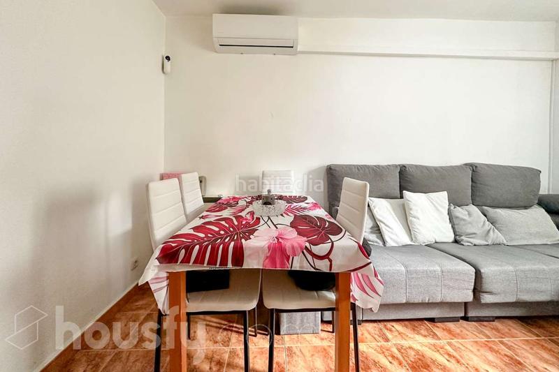 Foto dbffb444-f708-4c08-b857-c3010c5eedea. Flat in calle de gómez de avellaneda . in Pueblo Nuevo Madrid