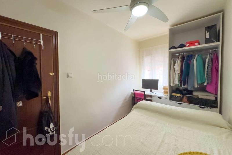 Foto f5cd4733-6a14-489d-a05e-9c35d4ccfdc5. Flat in calle de gómez de avellaneda . in Pueblo Nuevo Madrid