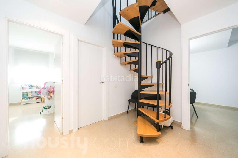 Foto 78717323-ca87-4c09-bf0a-ed13c84a6a81. Duplex in carrer del barcelonès . in Fontsanta-Fatjó Cornellà de Llobregat