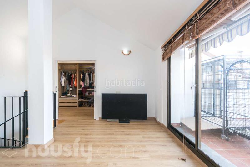 Foto 5024c1d8-ed9f-4a5c-b4ec-a0fd87813b89. Zweistöckige wohnung in carrer del barcelonès . in Cornellà de Llobregat