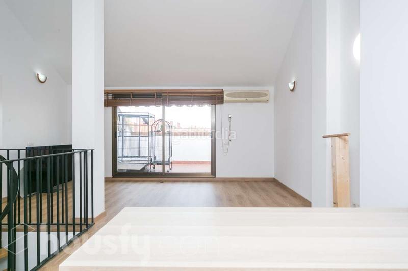 Foto 669eaab3-15f0-47d2-86a8-bbdf519d4884. Zweistöckige wohnung in carrer del barcelonès . in Cornellà de Llobregat