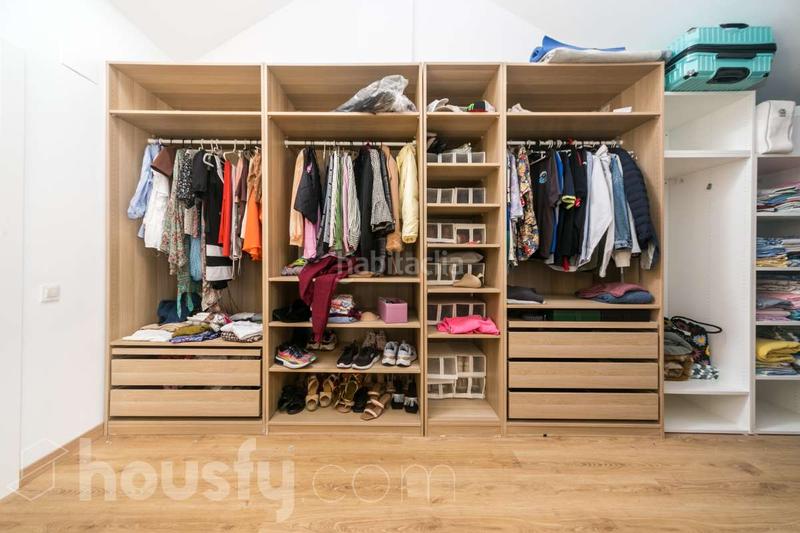 Foto b0c6c30f-fc22-4f59-a7b7-15fcacccf8d1. Zweistöckige wohnung in carrer del barcelonès . in Cornellà de Llobregat