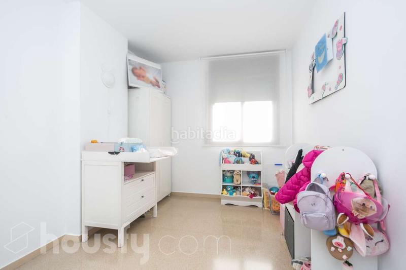 Foto e3f2a459-f293-42b0-a6a5-d371fe954058. Zweistöckige wohnung in carrer del barcelonès . in Cornellà de Llobregat