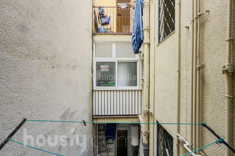 Foto 65a21a50-86ae-4537-b9e8-b4f8b4a16481. Etagenwohnung in cl bismarck . in Can Baró Barcelona