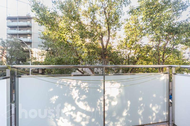 Foto 33e636fa-77a5-444d-8ba1-31a7d3aa0ee8. Appartamento in carrer dedison . in Ca n'Aurell Terrassa