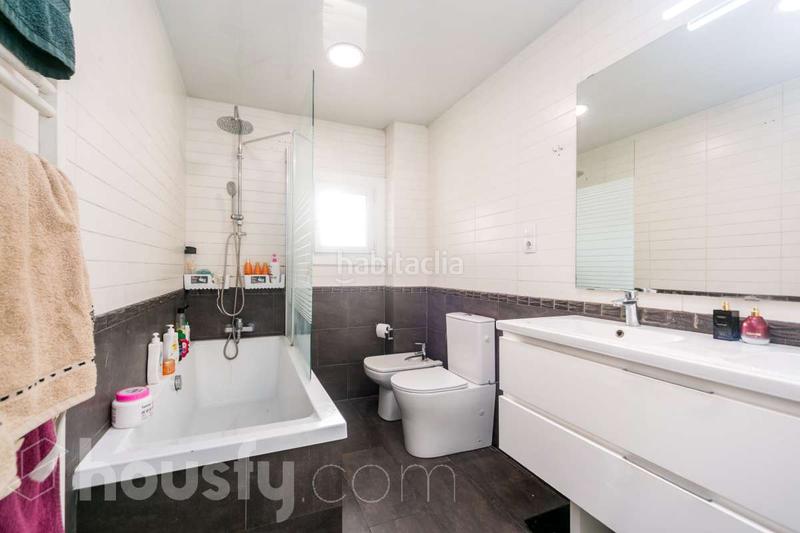 Foto 8fbfdbe1-8ac9-4806-a07f-ce5855e769a3. Appartement dans carrer dedison . dans Ca n'Aurell Terrassa