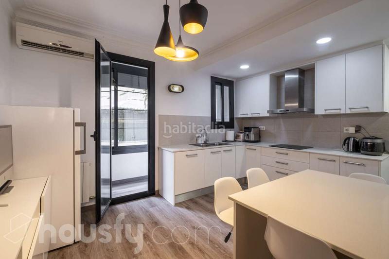 Foto 38b306bd-e8fd-467b-8ee8-718d805ebb04. Appartamento in carrer de rocafort . in La Nova Esquerra de l´Eixample Barcelona