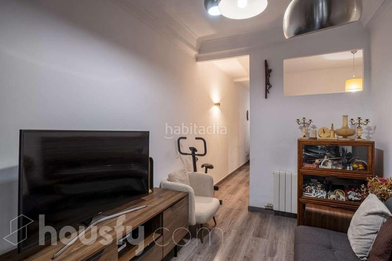 Foto 2e16dc55-65a2-47ff-883f-f8b8491177fc. Pis a carrer de rocafort . a La Nova Esquerra de l´Eixample Barcelona