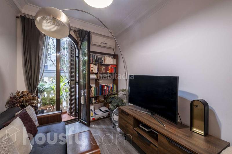 Foto 84155af6-10c4-4afd-8ba7-b3515cae586b. Pis a carrer de rocafort . a La Nova Esquerra de l´Eixample Barcelona