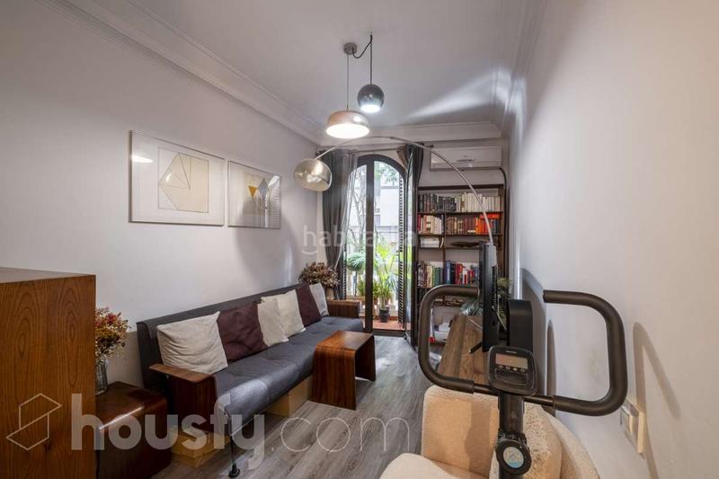 Foto 87911704-3b6b-4198-a00f-5b5b580a0d96. Pis a carrer de rocafort . a La Nova Esquerra de l´Eixample Barcelona