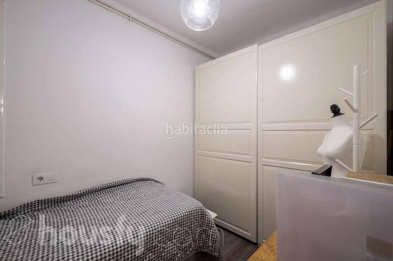 Foto 39abe837-1c3a-4634-9c69-f0211b3e04d1. Piso en carrer de rocafort . en La Nova Esquerra de l´Eixample Barcelona