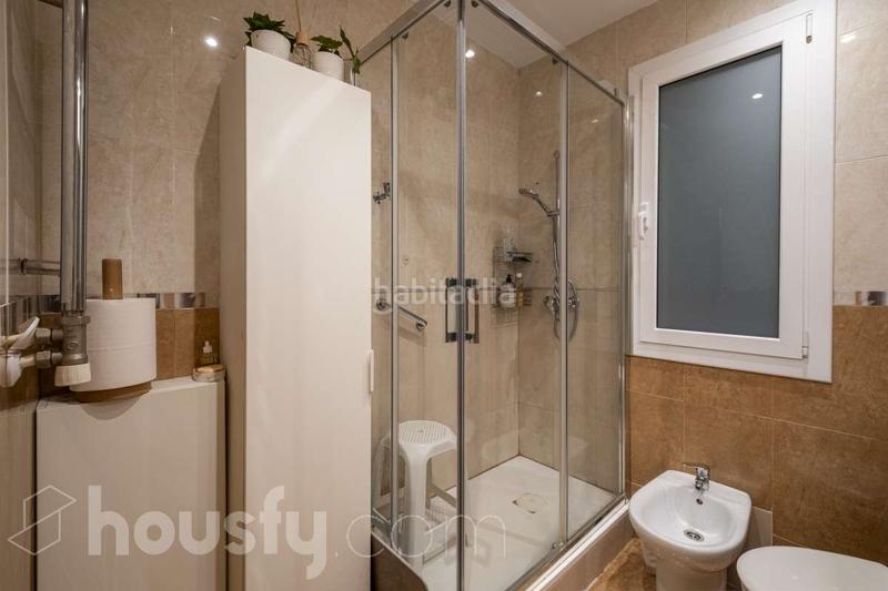 Foto 5cdee1ec-bb6a-4f1e-9099-f1081072437d. Piso en carrer de rocafort . en La Nova Esquerra de l´Eixample Barcelona