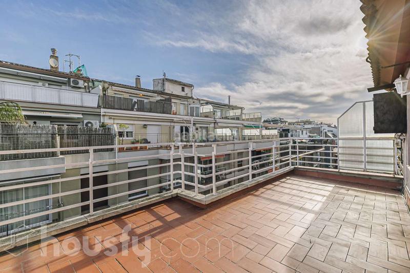 Foto 23cc480b-af19-48e6-8949-ccad47b8fa46. Ático en cl cardenal vives i tuto . en Sarrià Barcelona