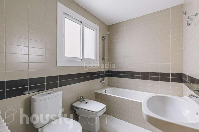 Foto a86e5ca3-7197-4f0c-99fa-0de4ddf24838. Ático en cl cardenal vives i tuto . en Sarrià Barcelona