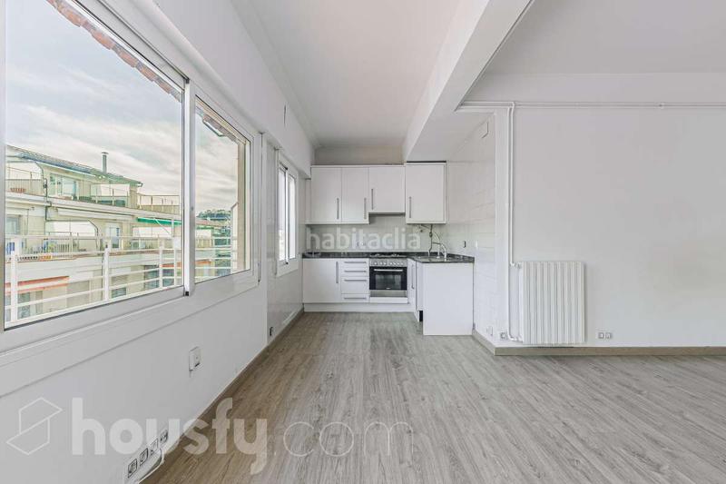 Foto afe0c2d8-ebc1-4b26-a980-725c887b21fb. Dachwohnung in cl cardenal vives i tuto . in Sarrià Barcelona