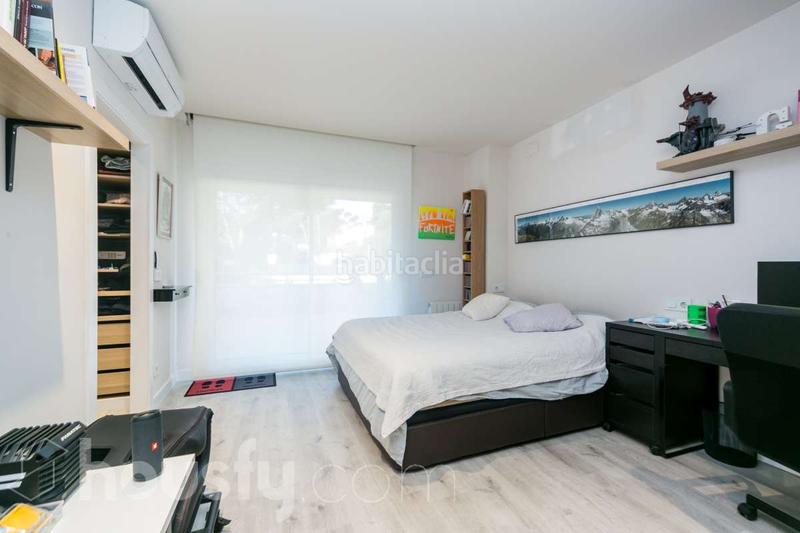 Foto 1d1d128d-729a-4ea3-9c15-65bd948a0dfe. Chalet en avinguda . en Montmar Castelldefels