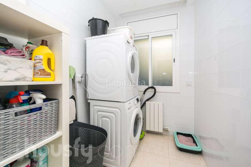 Foto e9a445b4-be44-404b-87e2-197c92e29b6a. Chalet dans avinguda . dans Montmar Castelldefels