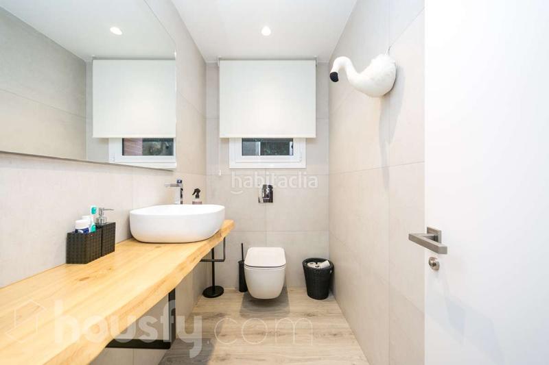 Foto 180a91d8-0e59-4fb1-b882-233a32752f7b. Chalet in avinguda . in Montmar Castelldefels