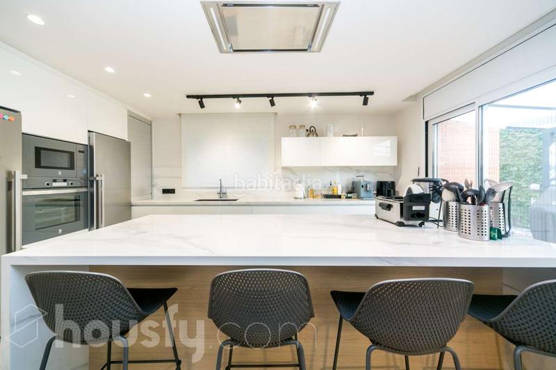 Foto 4be30a05-55b2-4ea5-aab1-1f48cbb347ff. Chalet in avinguda . in Montmar Castelldefels