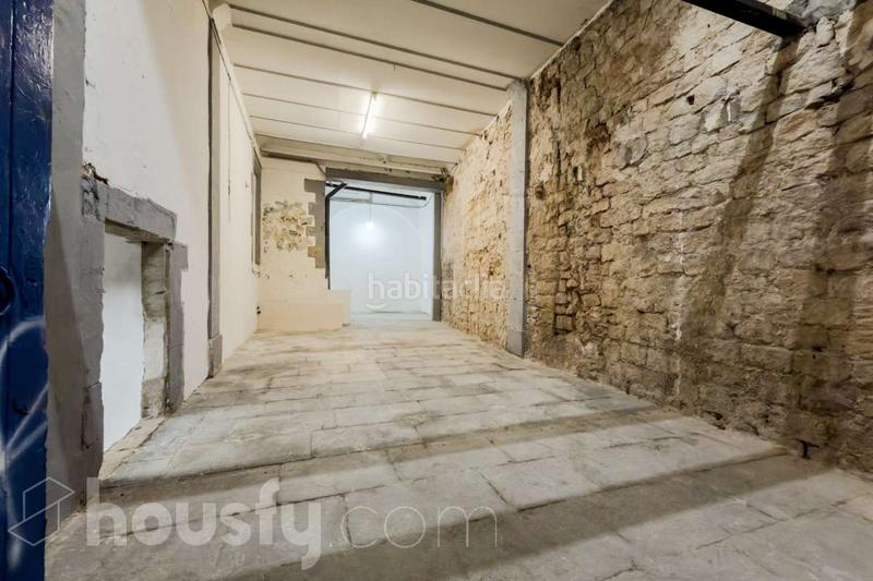 Foto 2754361a-a13e-4490-a6a0-b937e145809e. Local comercial a carrer del cometa . a Gòtic Barcelona