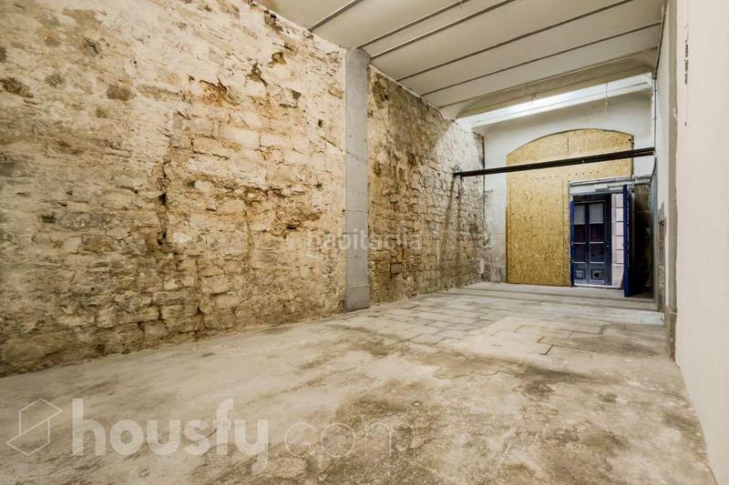 Foto 3889b773-a324-4732-b897-a239452bd281. Local comercial a carrer del cometa . a Gòtic Barcelona