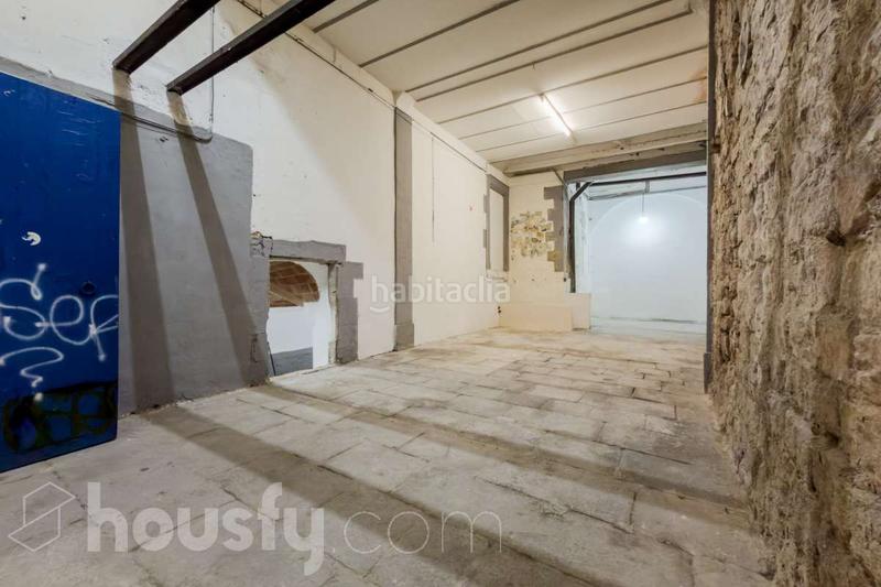 Foto e5ba5e15-4dc3-4104-8c6a-16fa01ed1092. Local comercial a carrer del cometa . a Gòtic Barcelona